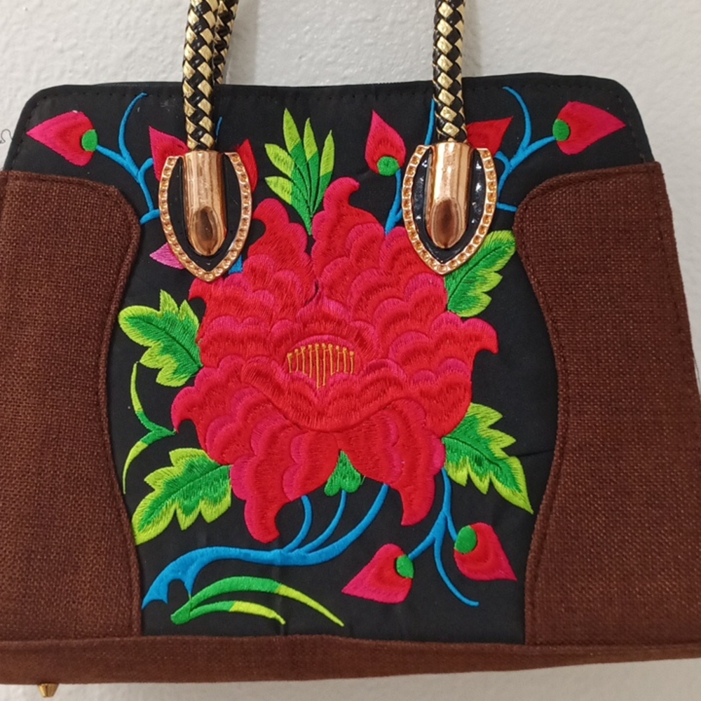 Floral Embroidery HandBag - Picture 2 of 9